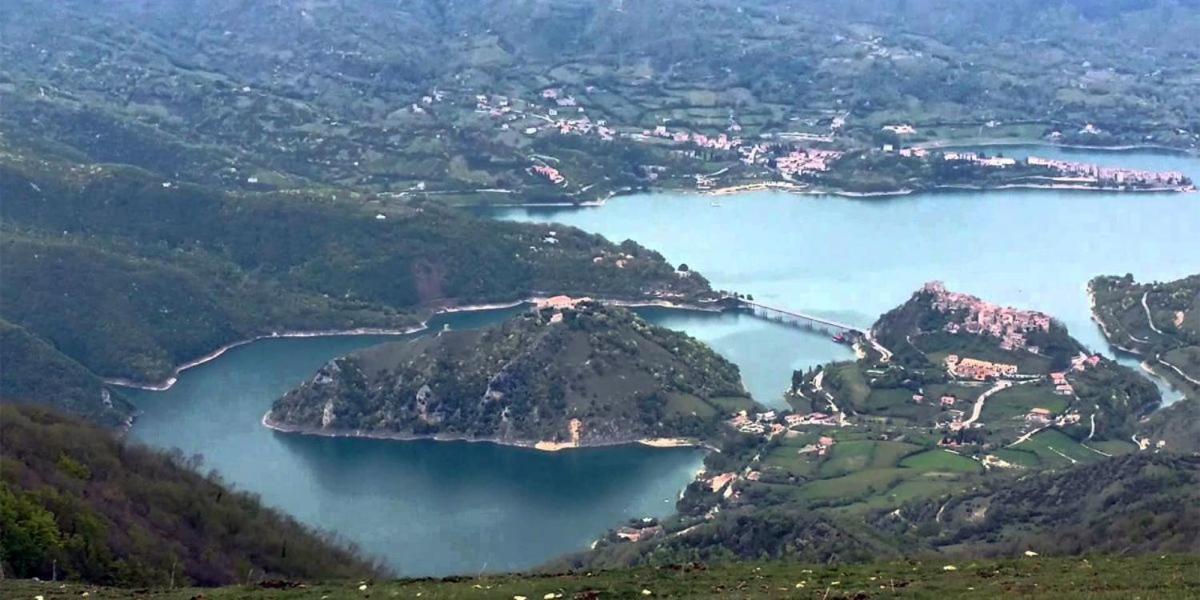Turano Resort Colle di Tora Buitenkant foto